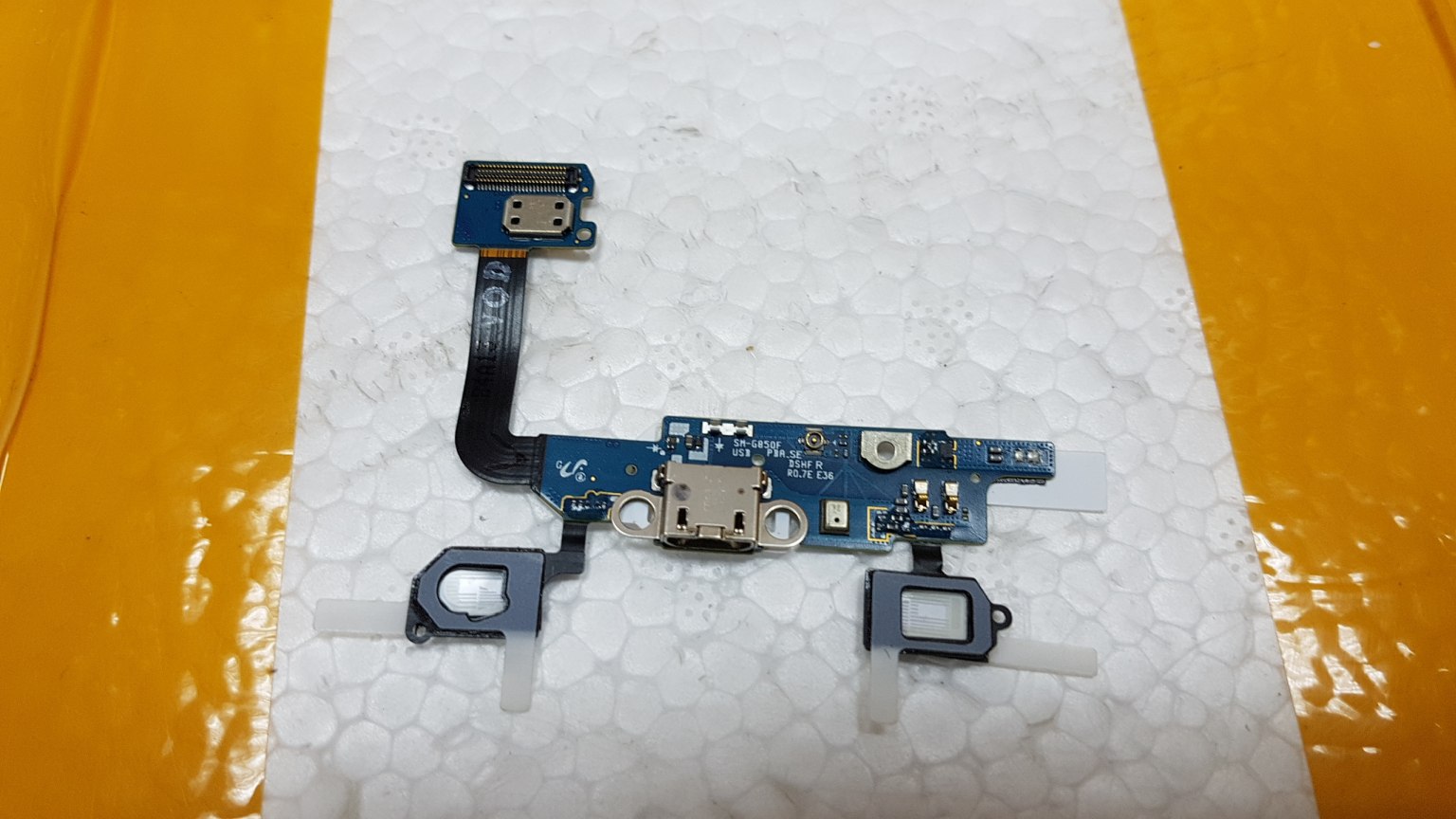 Шлейф для Samsung Galaxy Alpha SM-G850F + разъем зарядки