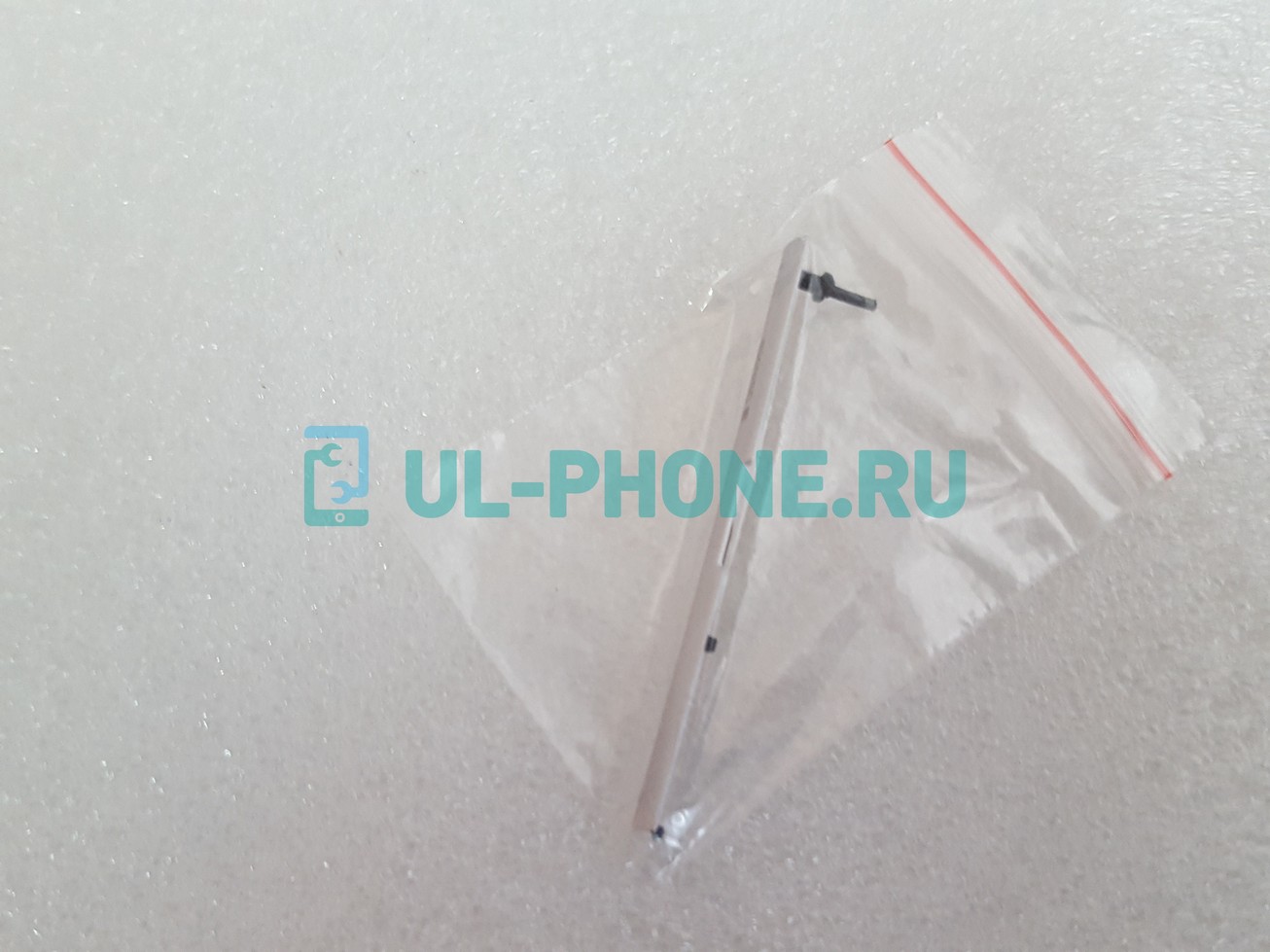 Заглушки для разъемов Sony Xperia C4 (сим-карты, карты памяти) белый