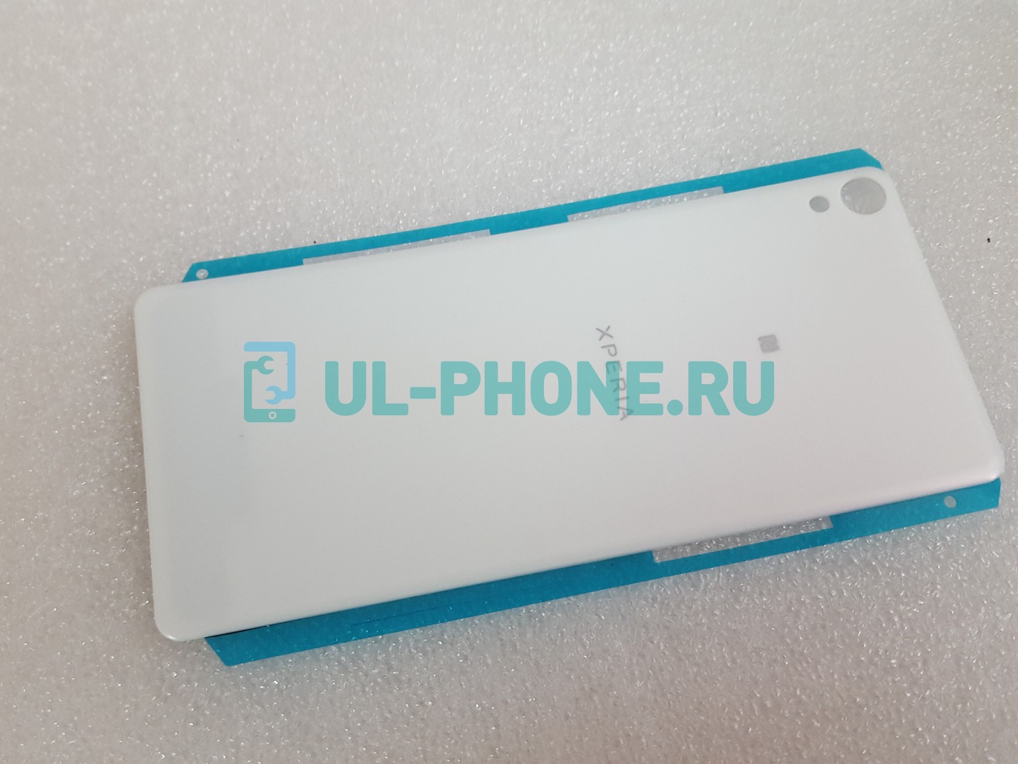 Задняя крышка для Sony Xperia XA/ F3115/ F3112/ F3116 (белая)