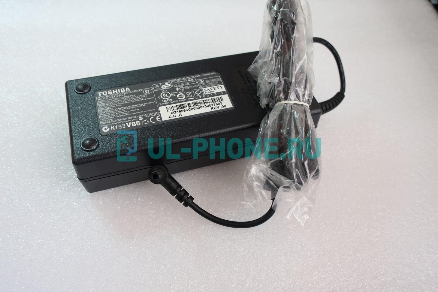 Блок питания для ноутбука Toshiba 19V, 6.3A, 5.5x2.5мм, 120W