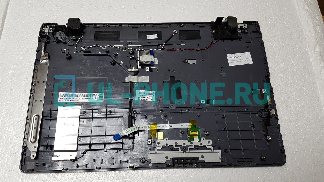 Клавиатура для ноутбука Samsung NP300E5A черная, с верхней панелью