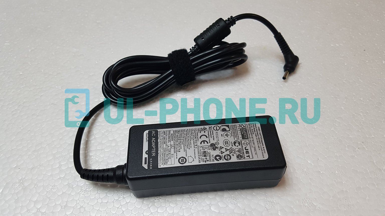 Блок питания для ноутбука Samsung 19V, 2.1A, 3.0x1.1мм, 40W