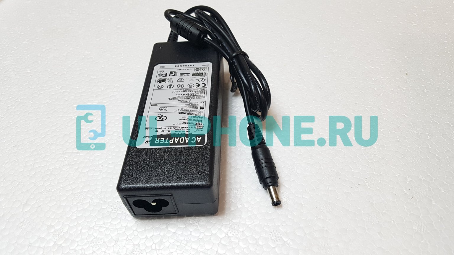 Блок питания для ноутбука Samsung 19V, 4.74A, 5.5x3.0мм с иглой, 90W, OEM