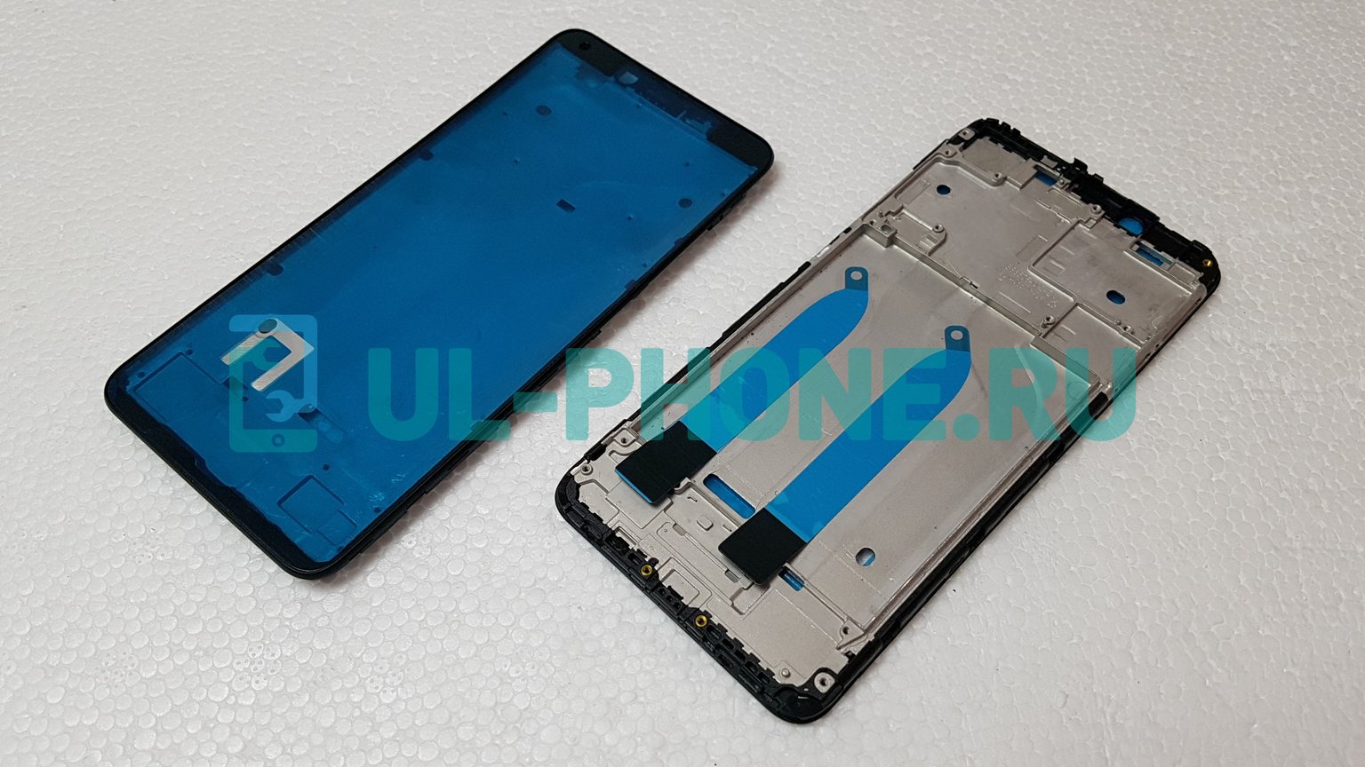 Рамка дисплея для Xiaomi Redmi 6A (черная)