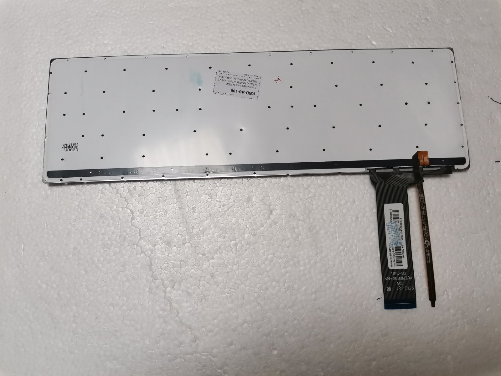 Клавиатура для ноутбука Asus N56DP, N56DY, N56VB, N76vz, N56VJ, N56VM, N56VZ, N76VB, N76VJ, N76VM, Q550, Q550L, Q550LF, N750, N750J, N750JK, N750JV, N550LF, N56JK, N56JN, N56JR, N56V, N56VB, N56VJ, N56VM серебряная, без рамки, с подсветкой