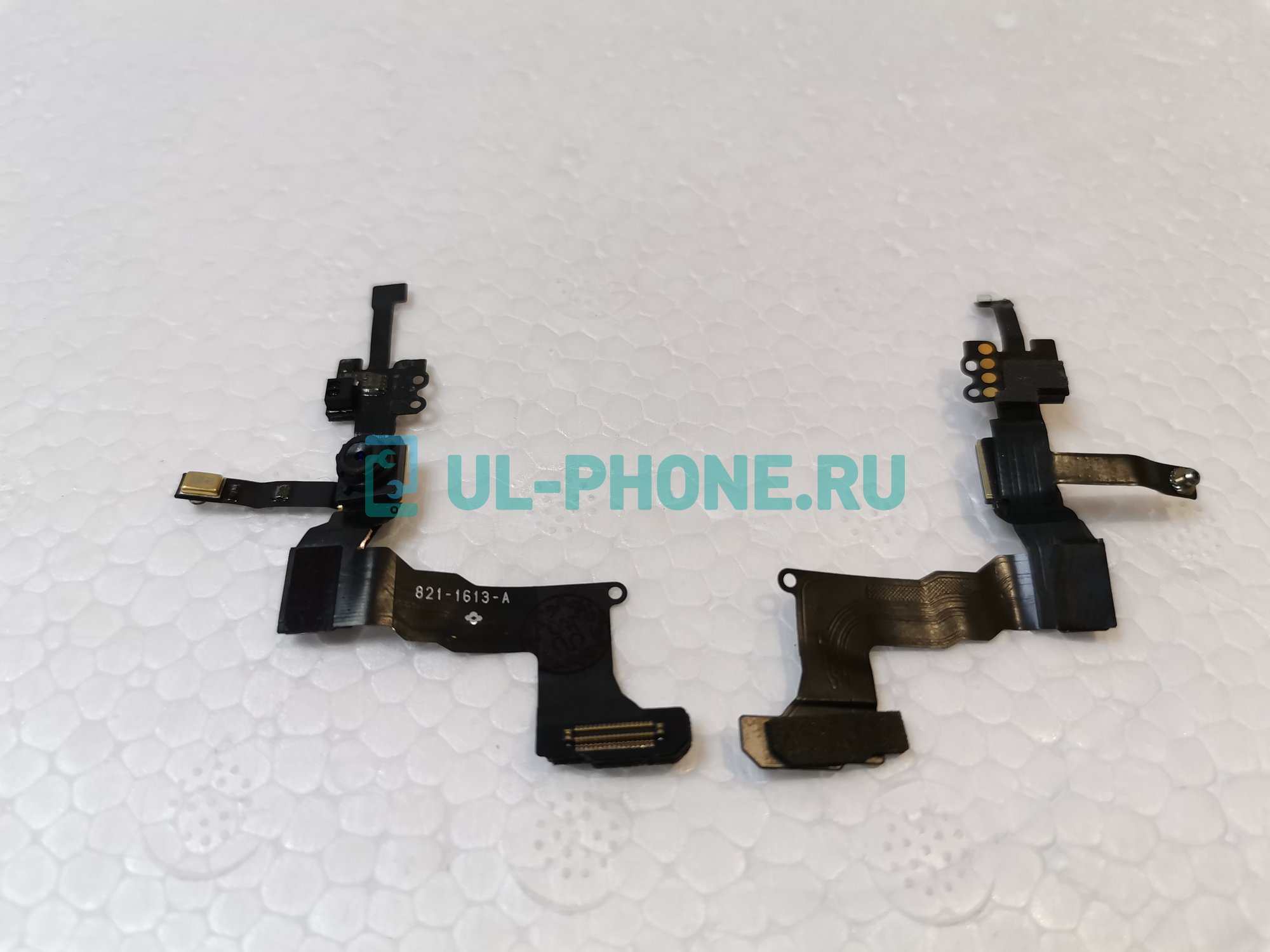 Шлейф для iPhone SE + фронтальная камера + светочувствительный элемент + микрофон (ориг)
