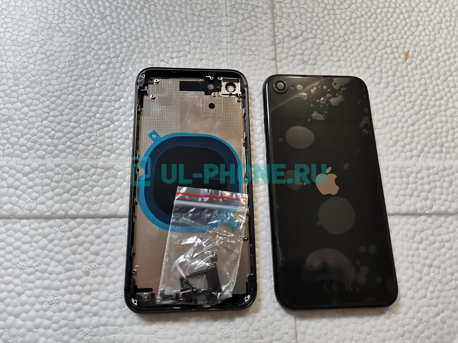 Корпус для iPhone SE (2020) черный