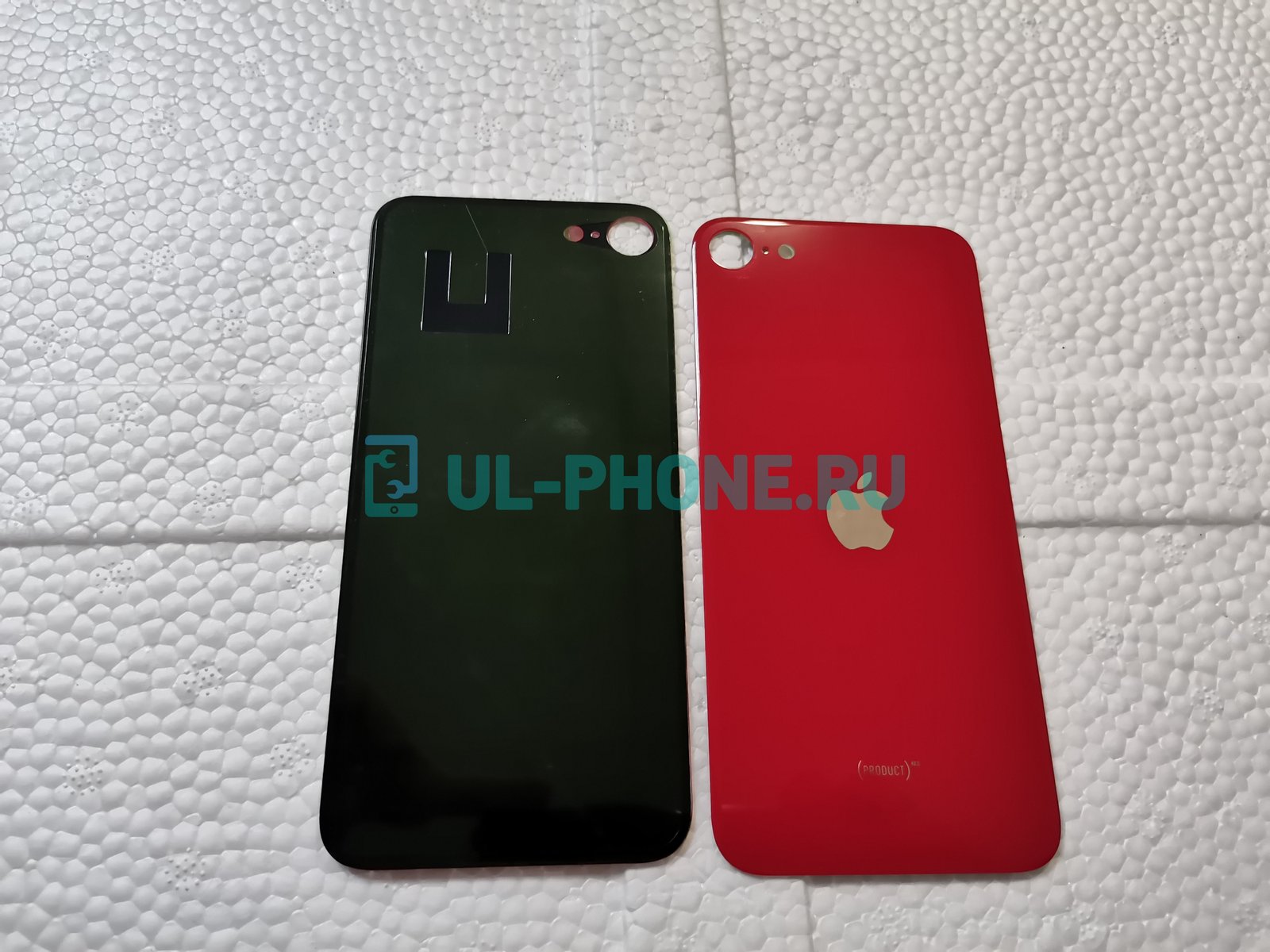 Задняя крышка для iPhone SE (2020) красная