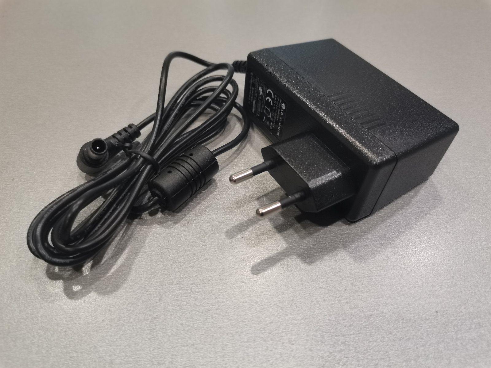 Блок питания для монитора LG 19V, 1.7A, 32W, 6.5x4.4мм с вилкой, ORG