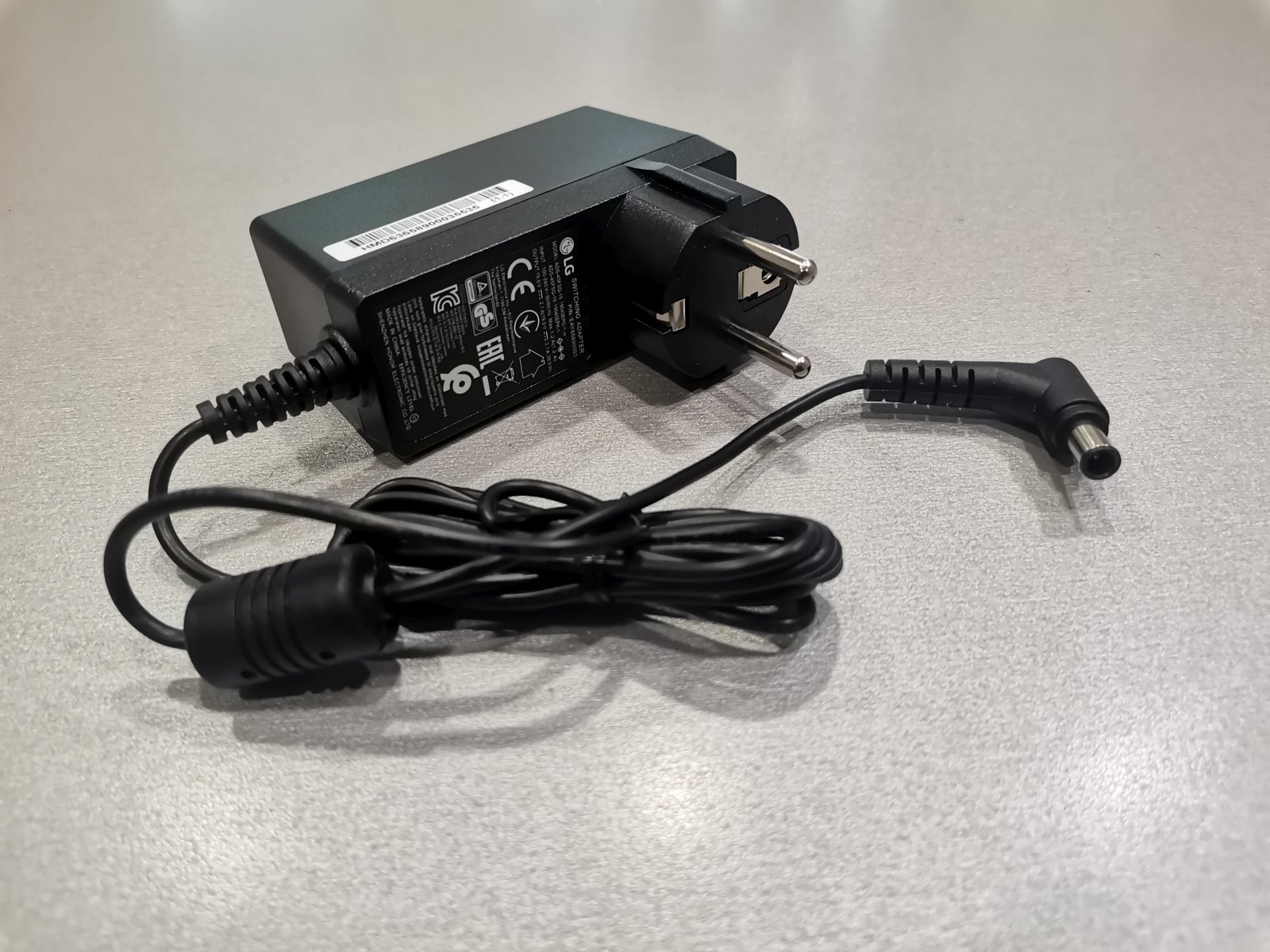 Блок питания для монитора LG 19V, 2.1A, 40W, 6.5x4.4мм с вилкой, ORG