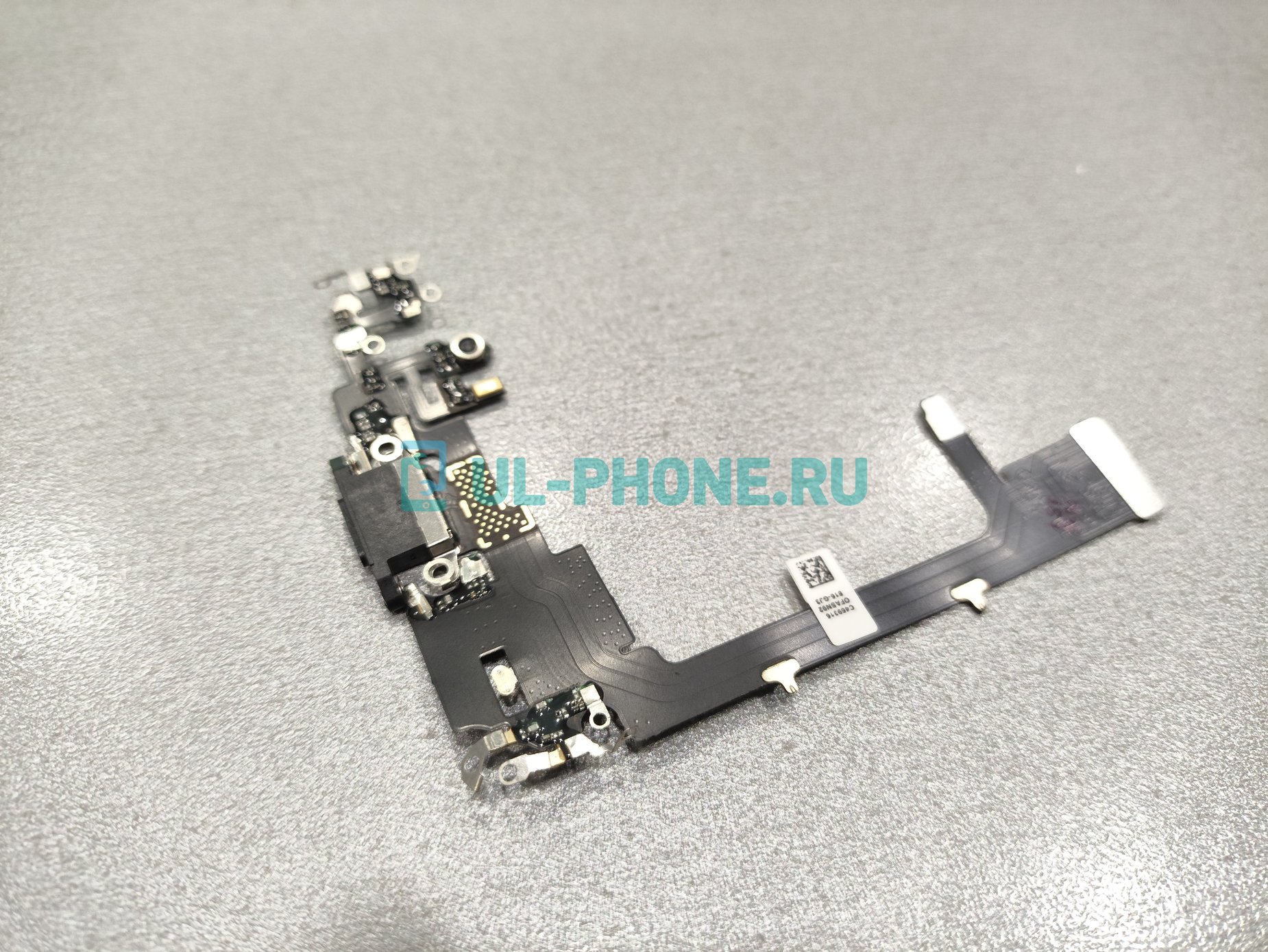 Шлейф для iPhone 11 Pro + разъем зарядки (оригинал) черный